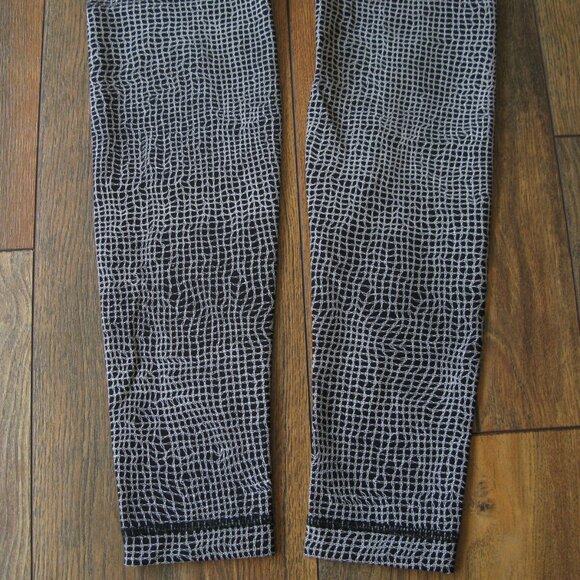 Lululemon Fall Net leggings size 6 *EUC - Picture 9 of 11